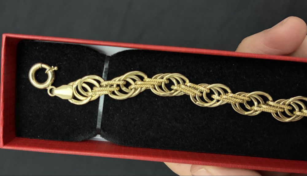 Brosslet sotiladi,срочно продаю бросслет.