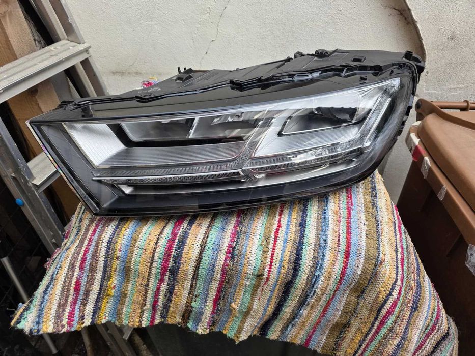 Far stanga FULL Led Matrix Audi Q7 4M an 2015 - 2019