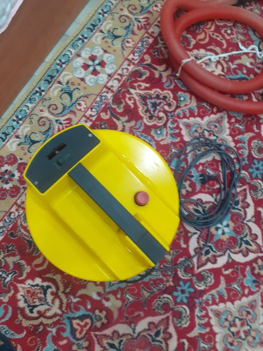 Продам пылесос ,