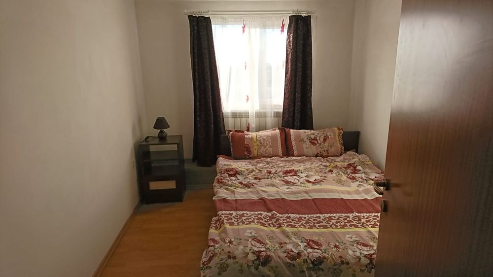 Vand apartament 3 camere, 60mp, mansarda Constanta, Piata Brick
