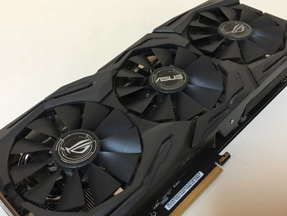 Asus ROG Strix GTX 1070 Gaming 8GB видео карта