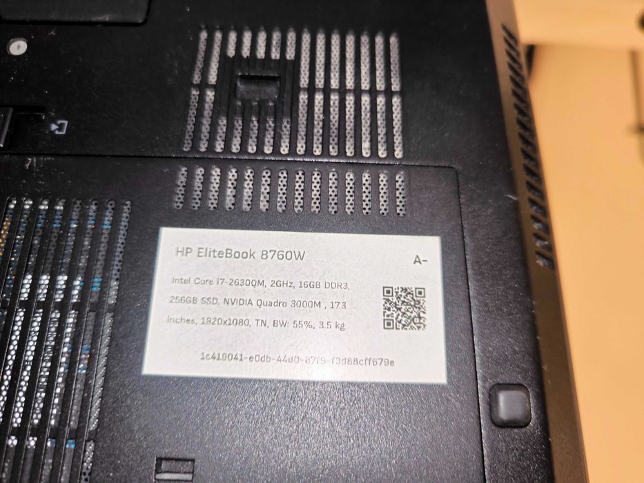 HP EliteBook 8760w Работна станция