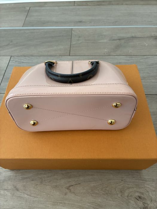 Geanta Louis Vuitton Alma bb autentica