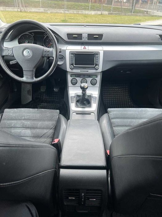 VOLKSWAGEN Passat 0 — imagine 3