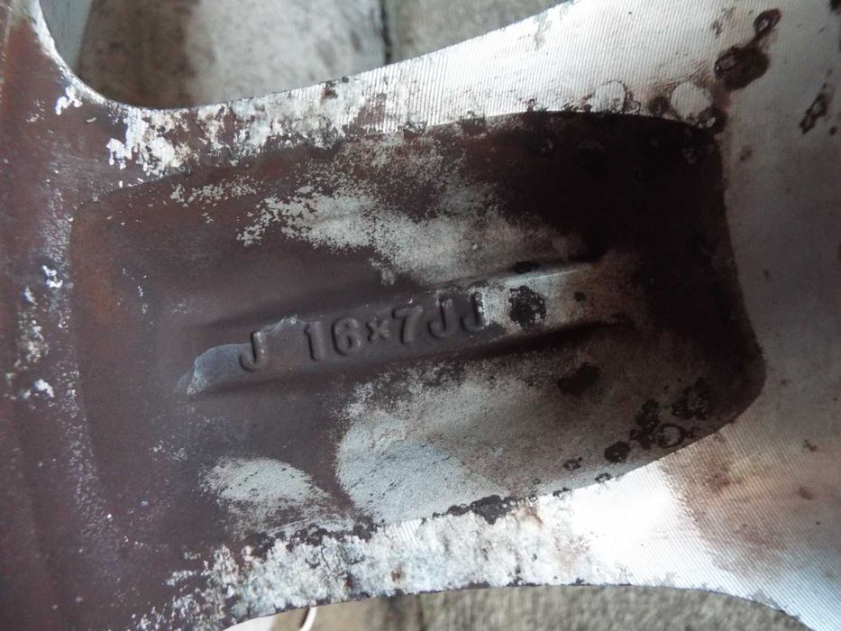 vand roata rezerva aliaj 16" originala toyota rav4 pret 500ron