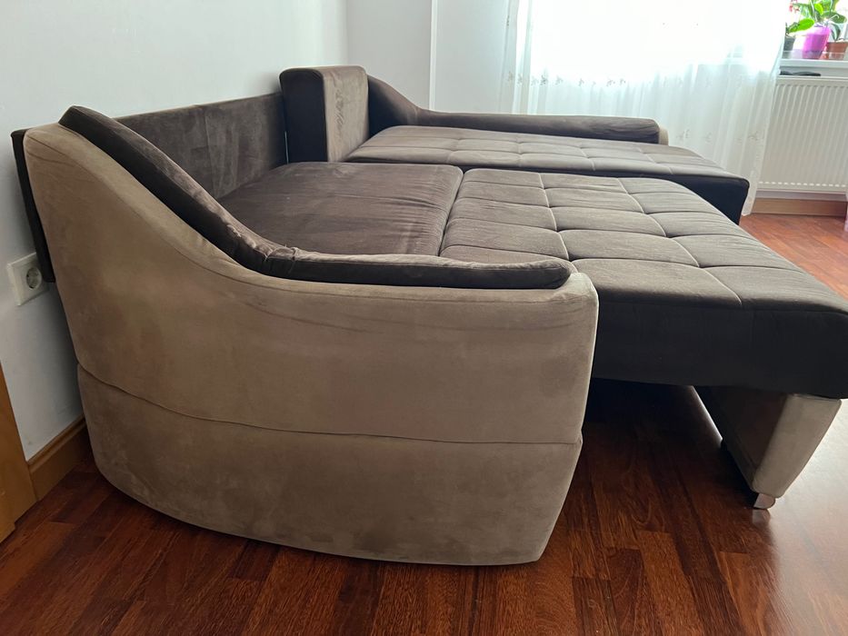 Canapea extensibila 4 locuri