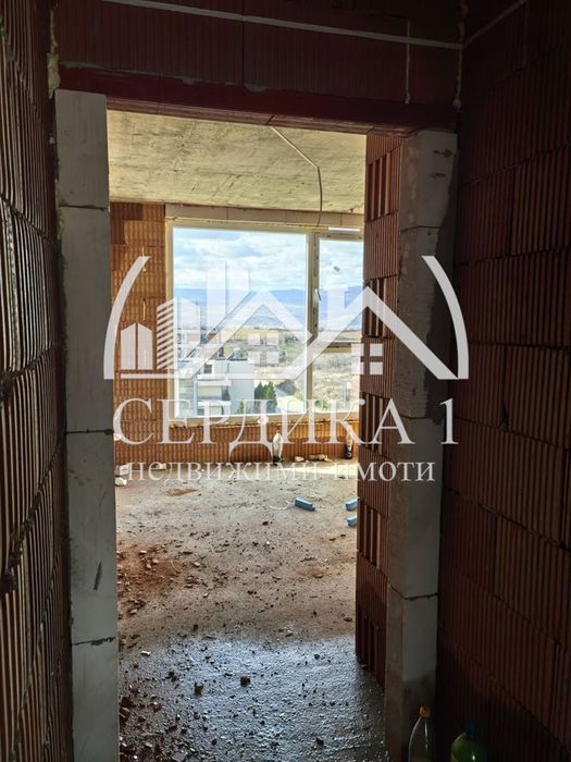 Продава се Четиристаен апартамент в Благоевград, Освобождение - 100 кв.м за 536 €/кв.м - Снимка #1