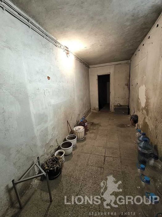 Продава се Промишлена сграда в Варна, Западна промишлена зона - 257 кв.м за 1168 €/кв.м - Снимка #7