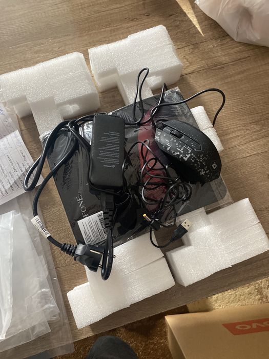 Ноутбук Lenova Slim 3