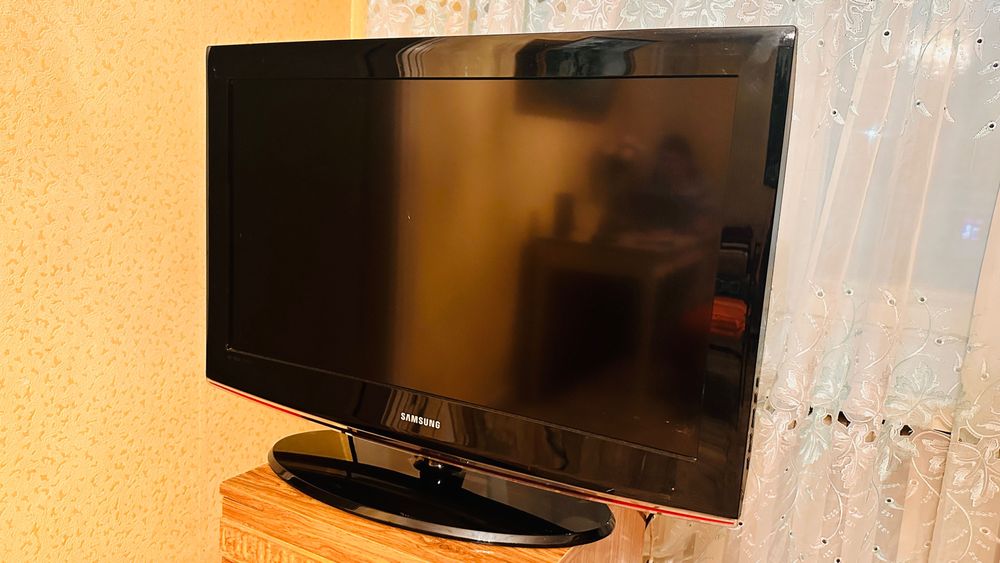 Телевизор Samsung LE32B450