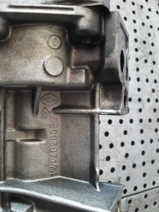 Pompa ulei 1.5 dci renault megane 2 8200307174