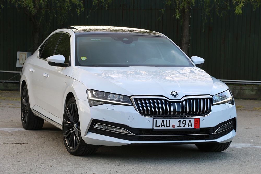 Skoda Superb 2022 Laurin&Klement / 2.0 150cp Euro6 / Virtual / Panorama / Keyless / Carplay