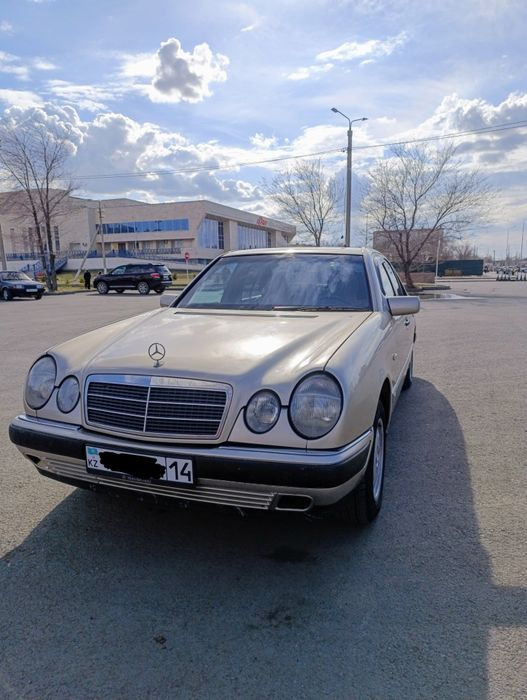 Продам Mercedes W210