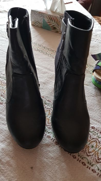 Дамски летни обувки и Зимни боти