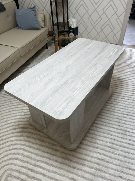 Журнальный столик