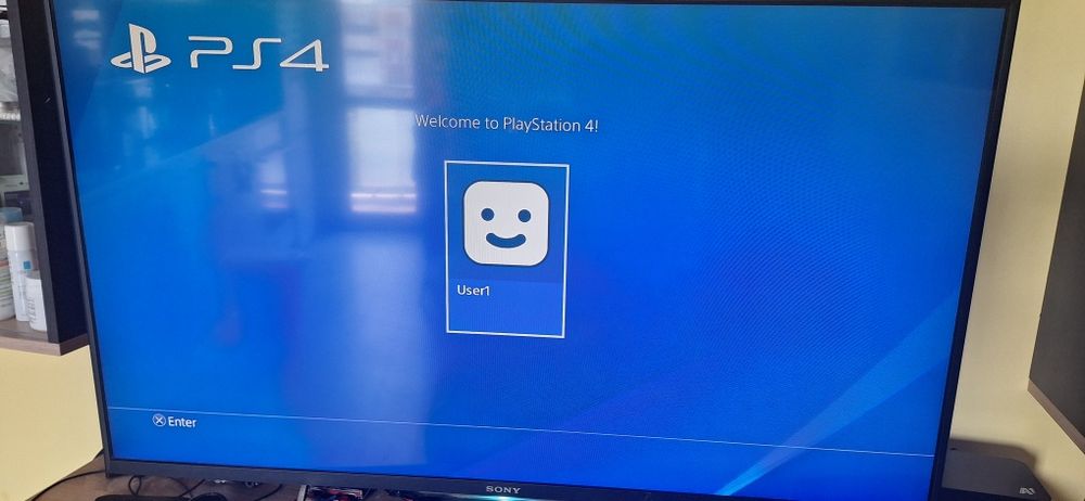 Playstation 4 Slim 1-TB