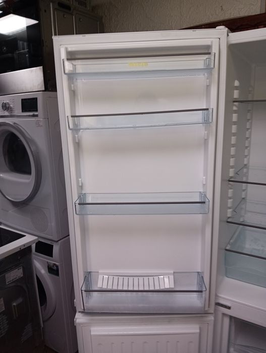 Комбиниран хладилник с фризер Миеле Miele с 2 години гаранция!