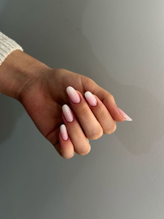 Manichiură semipermanentă & gel