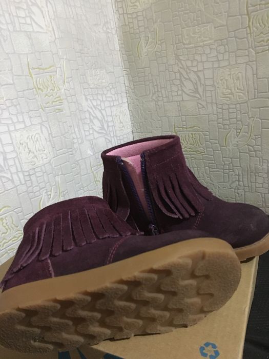 Продам детские ботиночки.