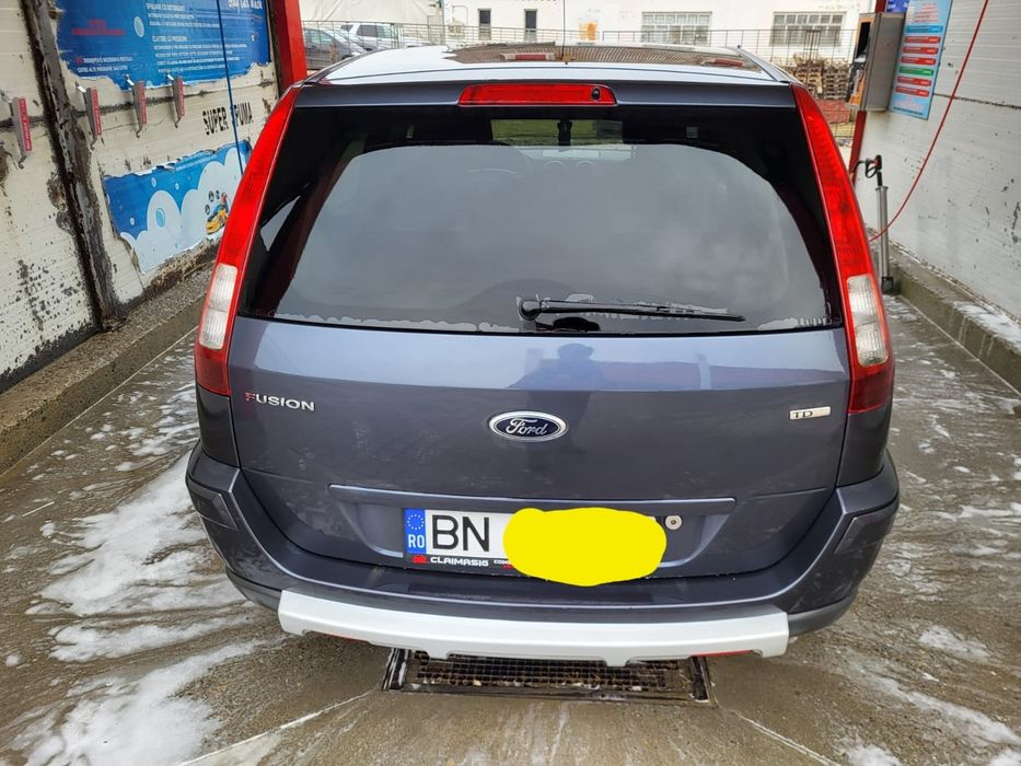 Vând Ford Fusion + 1.6 Tdi