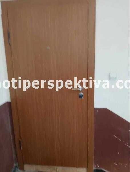 Продава се Двустаен апартамент в Пловдив, Център - 60 кв.м за 2500 €/кв.м - Снимка #13