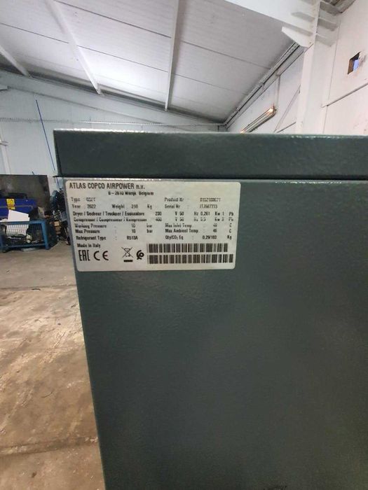 Compresor de aer ATLAS COPCO G5 cu rezervor si uscator integrat