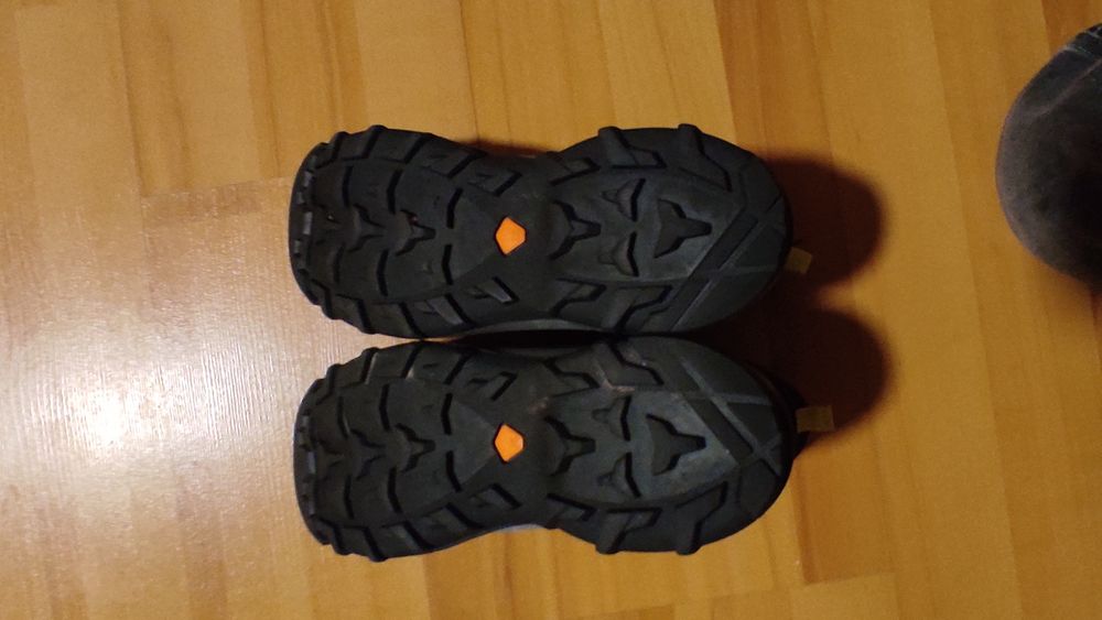 Bocanci Quechua mărimea 37