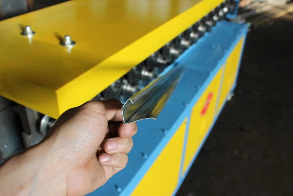 Станок для формования фланцев с общей пластиной TD-12,15