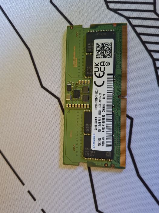 DDR5 2 пръчки рам памет/RAM memory по 8GB DDR5 5600Mhz за лаптоп