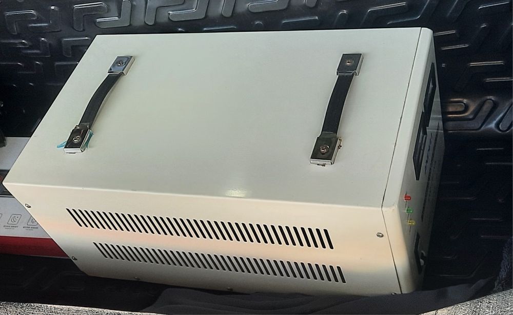 Стабилизатор Andeli SVC 7500 VA новый, производство Китай й