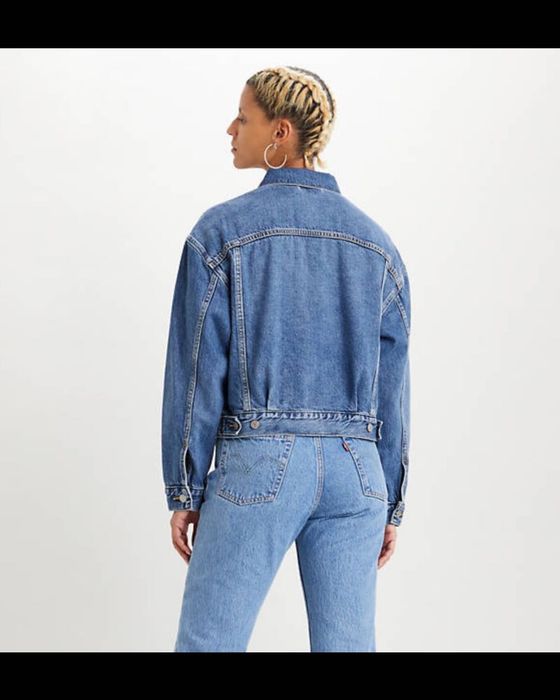 Като ново. Яке Levi’s Trucker S става и за М