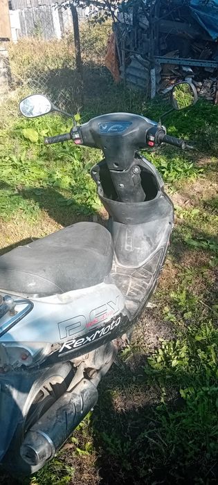 Vând scuter de 49 CC