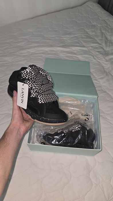 vand Lanvin black
