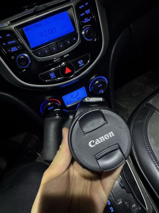 Canon 250d +объектив