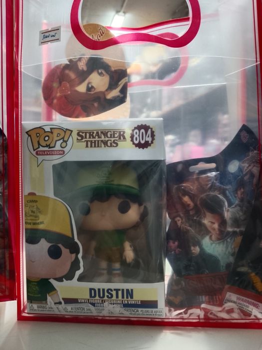 Подарки девочкам на 8 марта