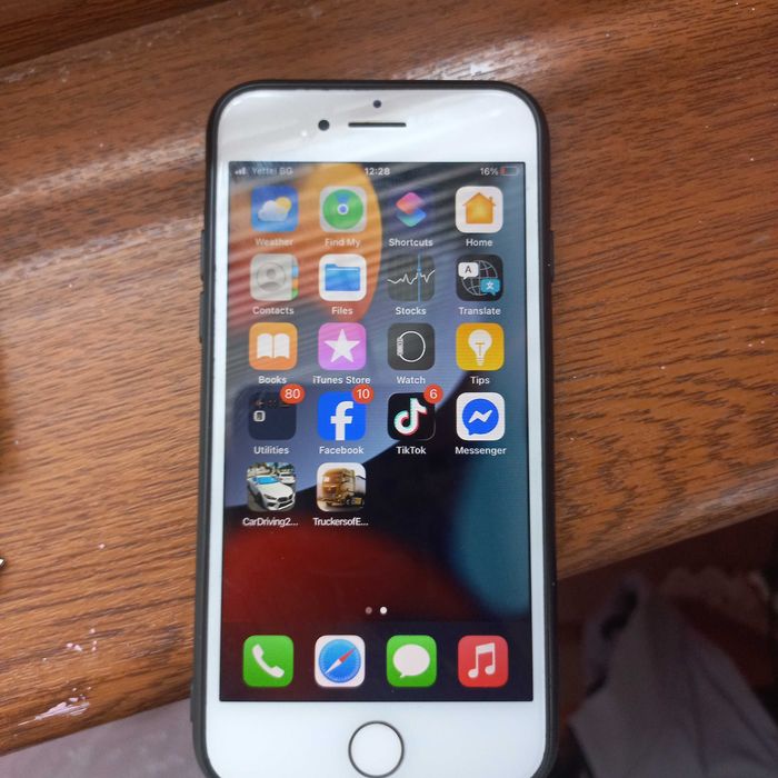 IPhone 7 във добро състояние