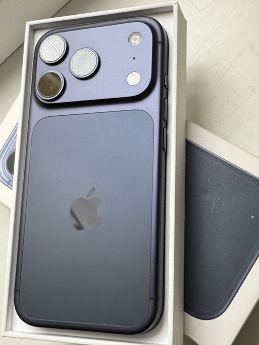 İphone 17 про E sim