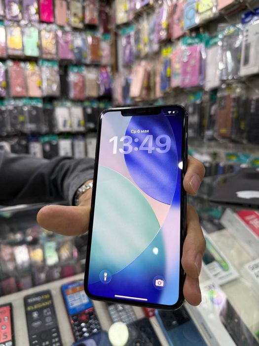 Srochni Iphone 11 pro max | 64 GB | 270$