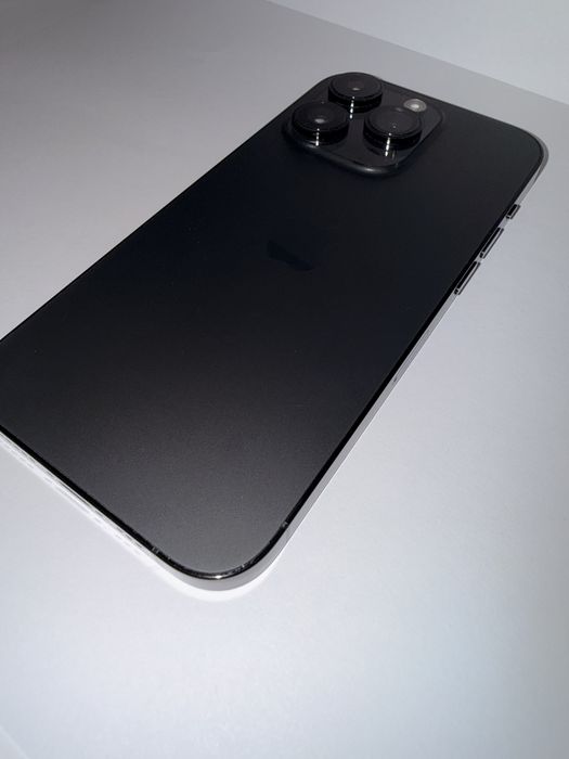 Iphone 14 Pro 256 GB functioneaza perfect.