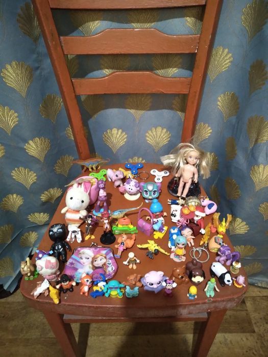 Продам игрушки шикарные машинки