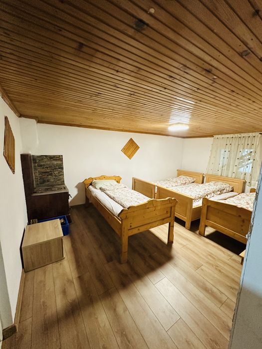 Cabana de inchiriat