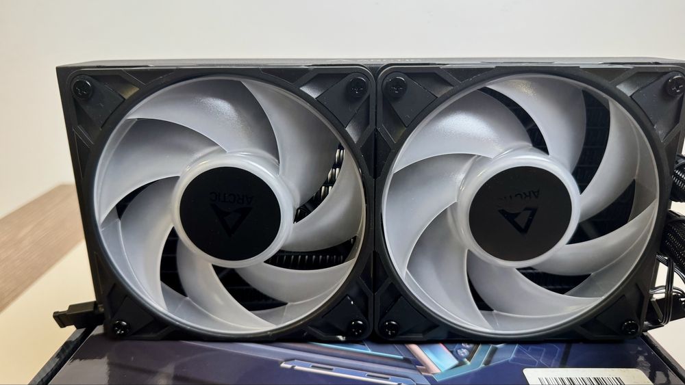 Cooler ARCTIC Liquid Freezer III Pro 240 A-RGB AIO 240mm Intel/Amd