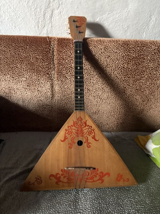 Пролам балалайку