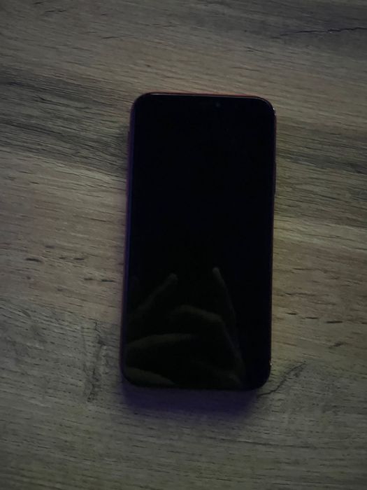 Продам срочно айфон 11