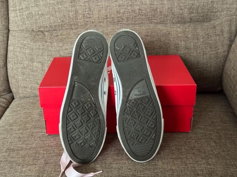 Converse All Star low cu șiret satin roz mărimea 38.5