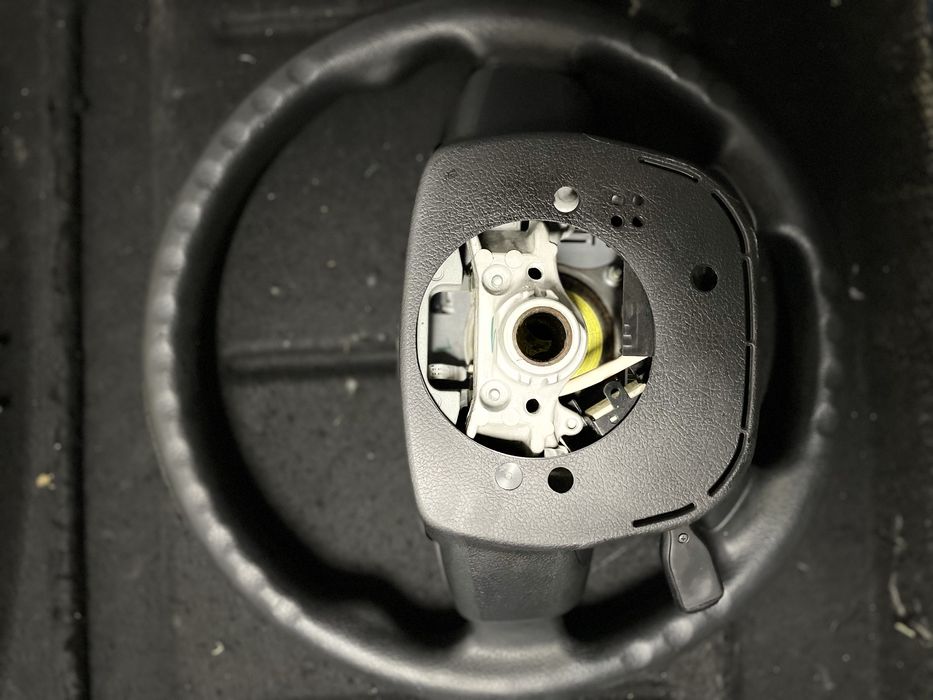 Продам руль камри 50