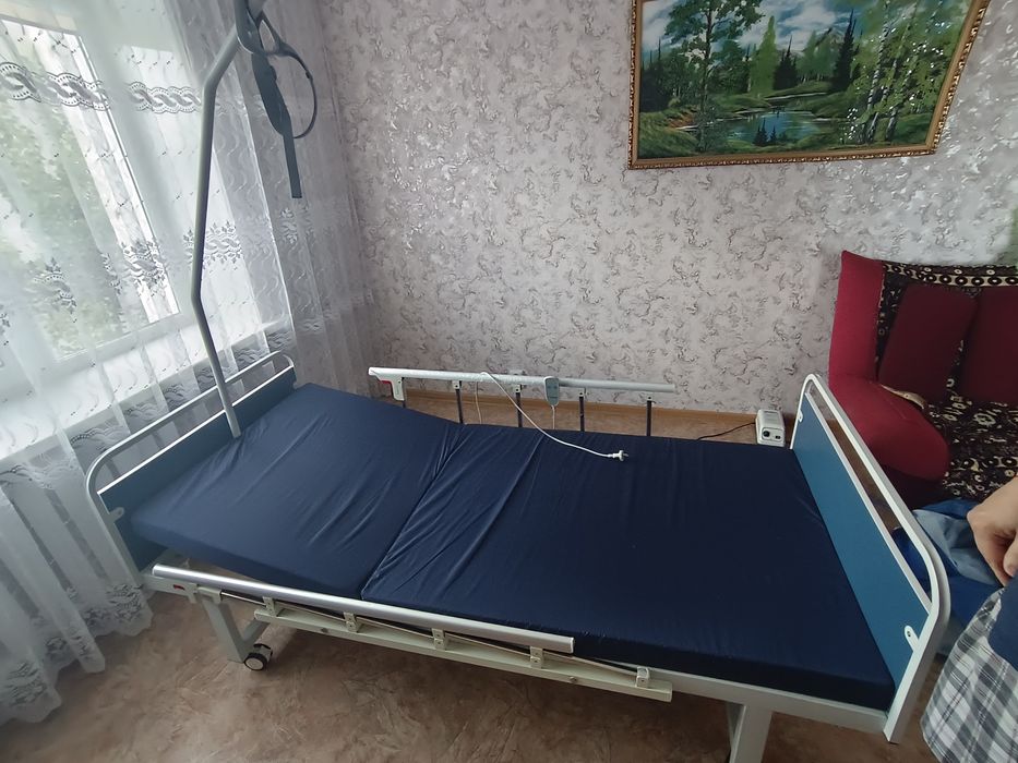 Кровать для лежачих больных