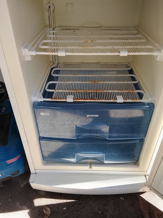 Продам холодильник