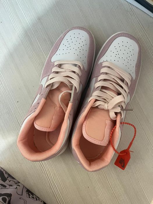 Продам новые кроссовки найк