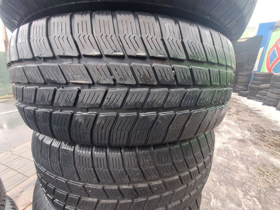 4 anvelope iarna 215/65r16 Barum Montaj Gratuit